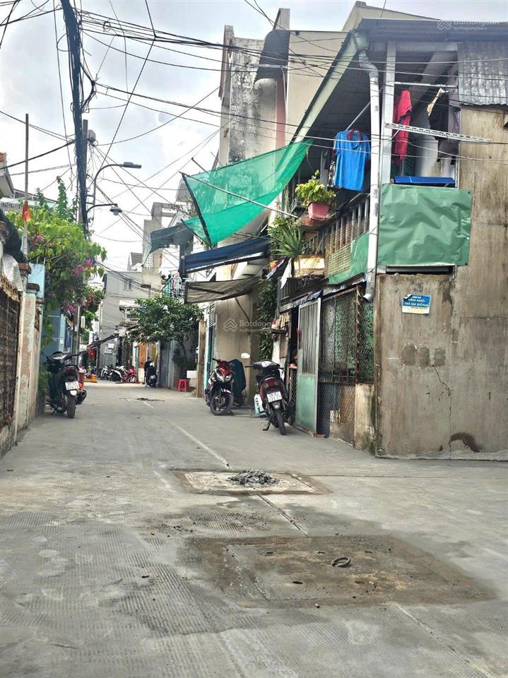 Nhà hẻm 185 bà hom  ngay khu ẩm thực q6, gần khu tên lửa