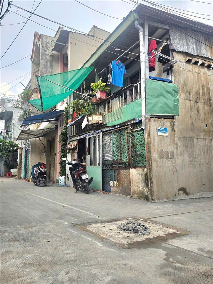 Nhà hẻm 185 bà hom  ngay khu ẩm thực q6, gần khu tên lửa