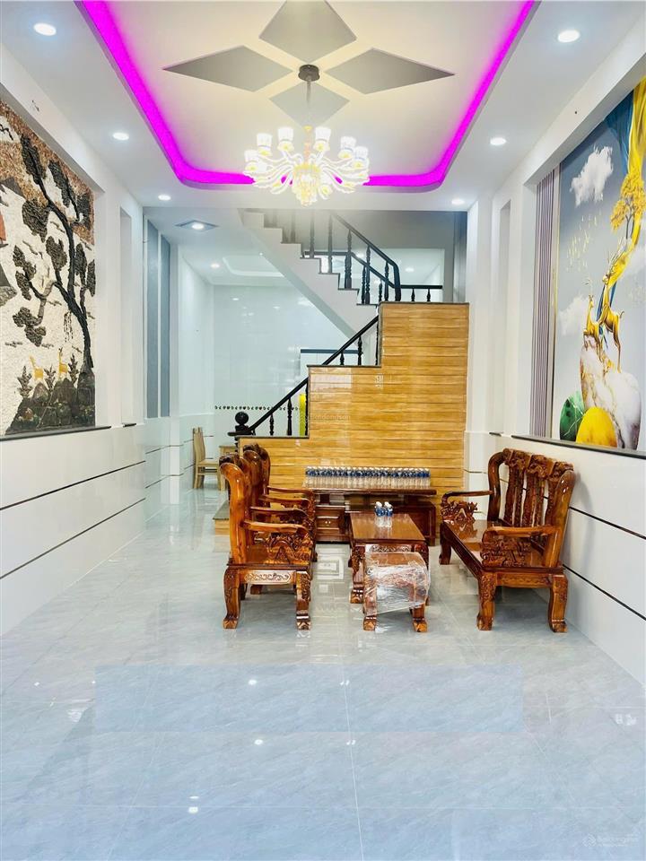 Nhà mới đẹp vào ở ngay  hxh 267 lê đình cẩn, kế chợ.