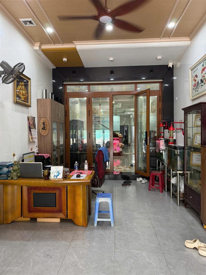Cần bán nhà mtkd nguyễn cửu phú  gần ngã tư trần đại nghĩa