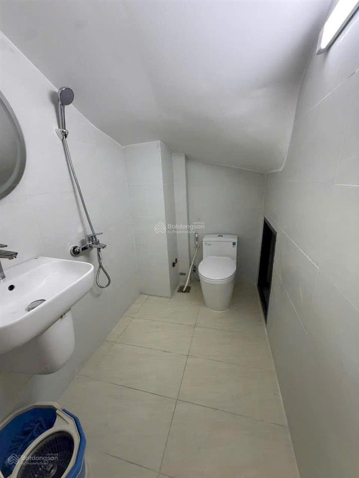 Bán nhà hxh đường lạc long quân 30,4m2  4 tầng, 6,98 tỷ/tl, p3, q11
