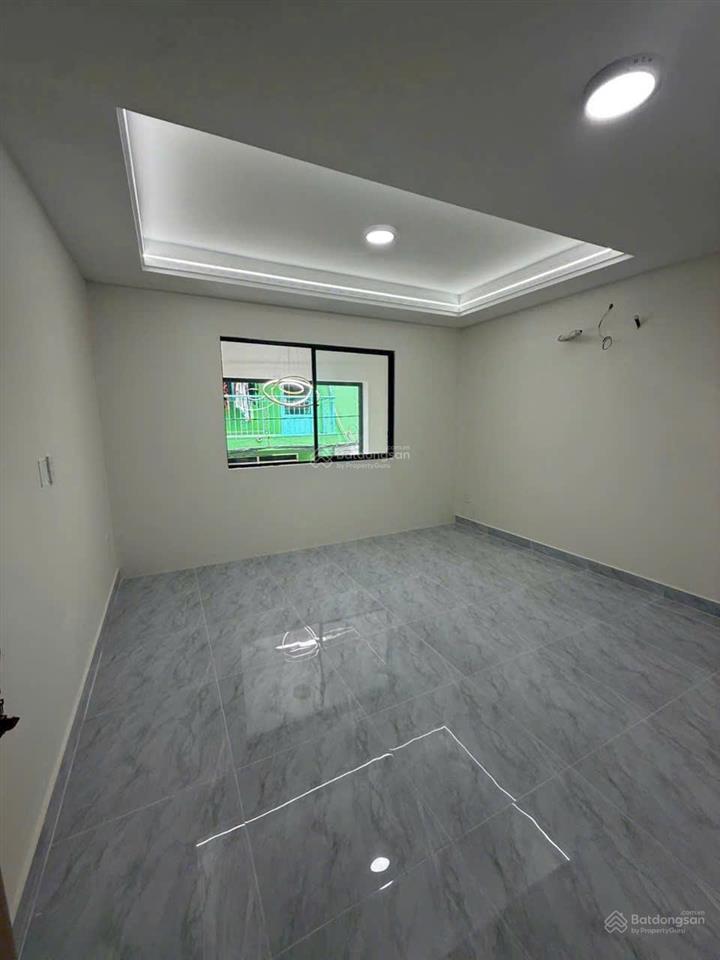 Bán nhà hxh đường lạc long quân 30,4m2  4 tầng, 6,98 tỷ/tl, p3, q11
