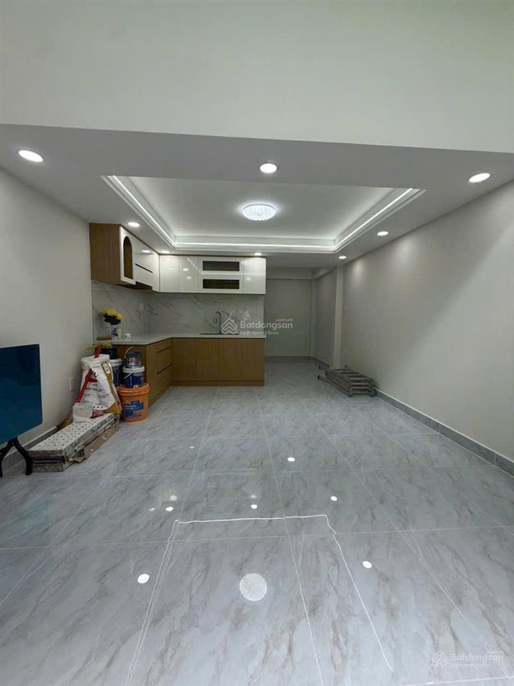 Bán nhà hxh đường lạc long quân 30,4m2  4 tầng, 6,98 tỷ/tl, p3, q11