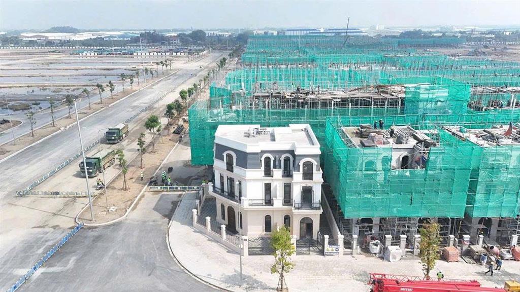 Bán nhà phố liền kề(as8224) vinhome sài gòn park 50m2 5,792 tỷ 4tầng 5.792tỷ hóc môn .tphcm