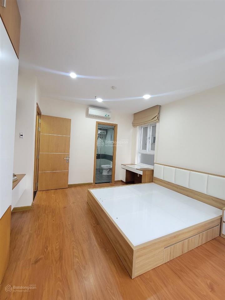 Bán nhanh, đẹp nhất dự án 102m2, 3pn, tặng nội thất xịn, sổ sẵn, ở liền.  0903 675 *** gặp thắm.