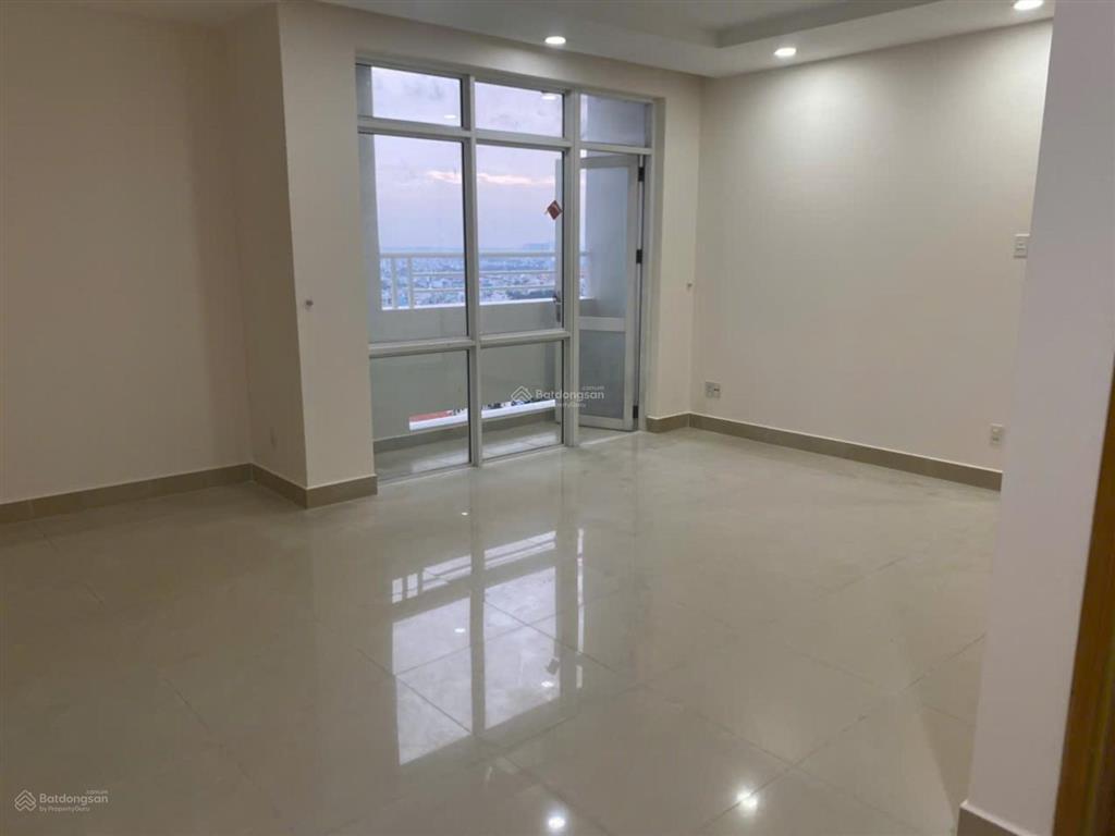 Hot! giá hời dự án, 97m2 chỉ 5 tỷ, view quận 1, sổ sẵn.  0903 675 *** gặp thắm