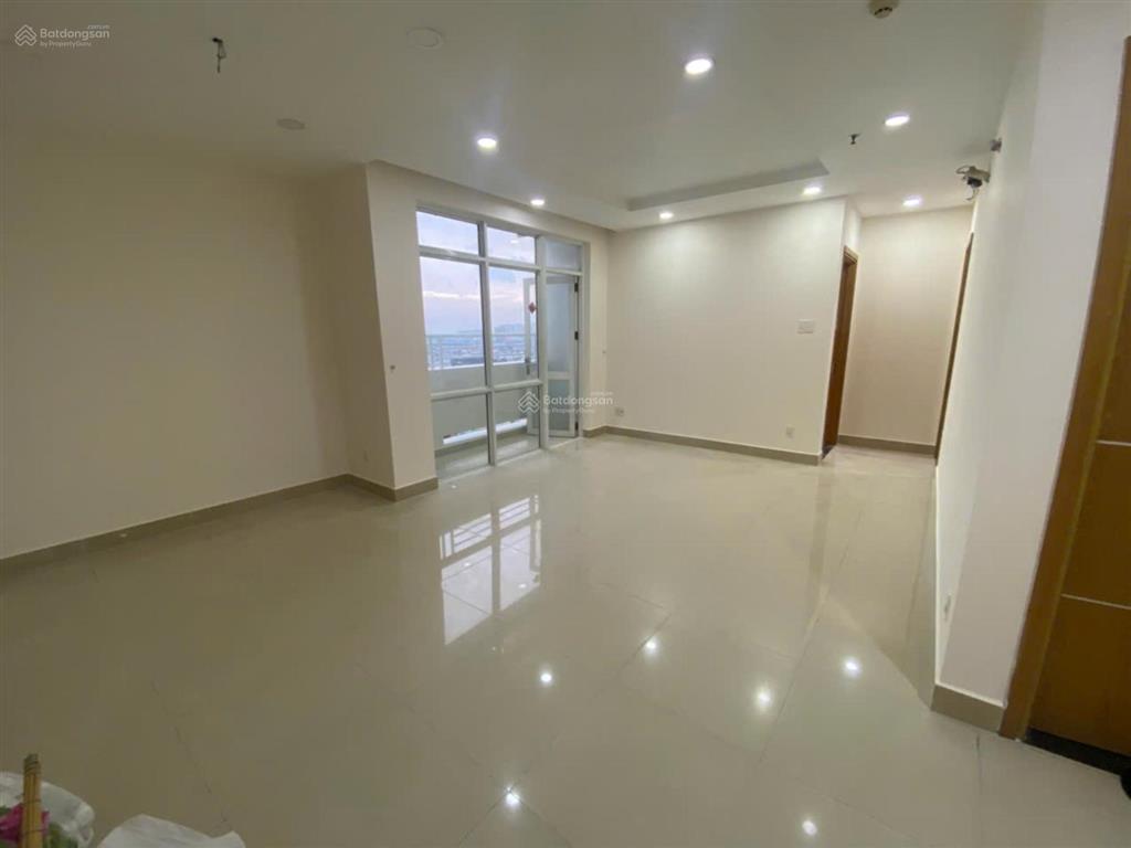Hot! giá hời dự án, 97m2 chỉ 5 tỷ, view quận 1, sổ sẵn.  0903 675 *** gặp thắm
