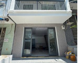 Bán nhà mới đường nội bộ 10m bình phú 6.5 tỷ