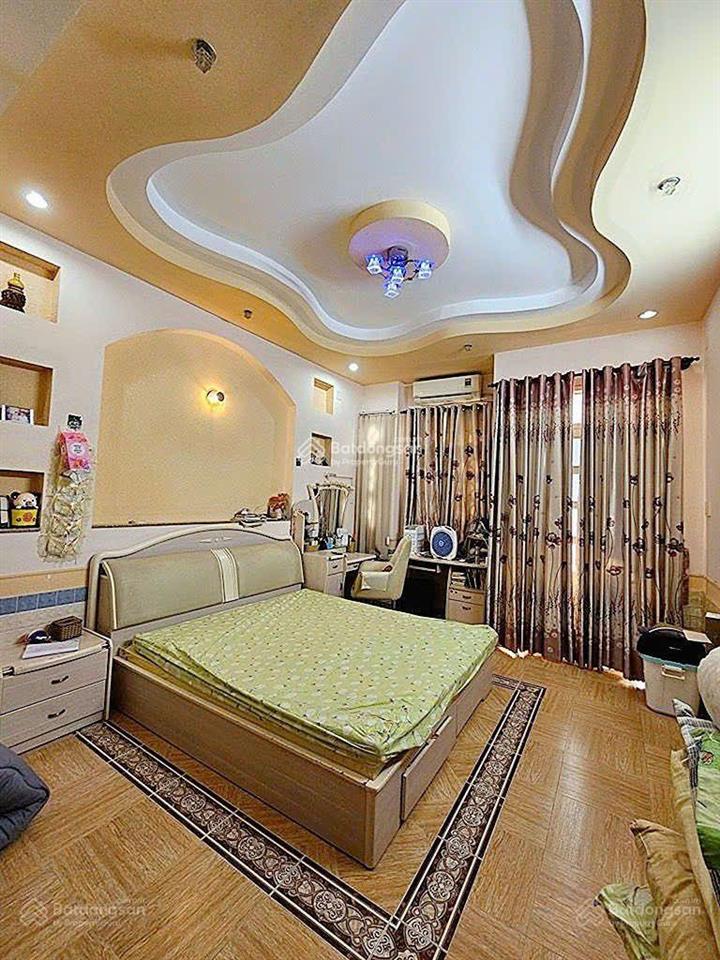 Bán nhà 4 lầu ngay chợ (4x16) đường 6m cư xá d q.6