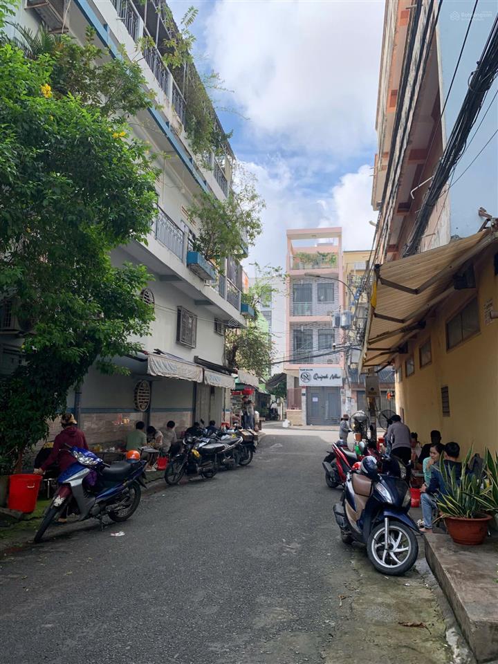 Bán nhà 4 lầu ngay chợ (4x16) đường 6m cư xá d q.6