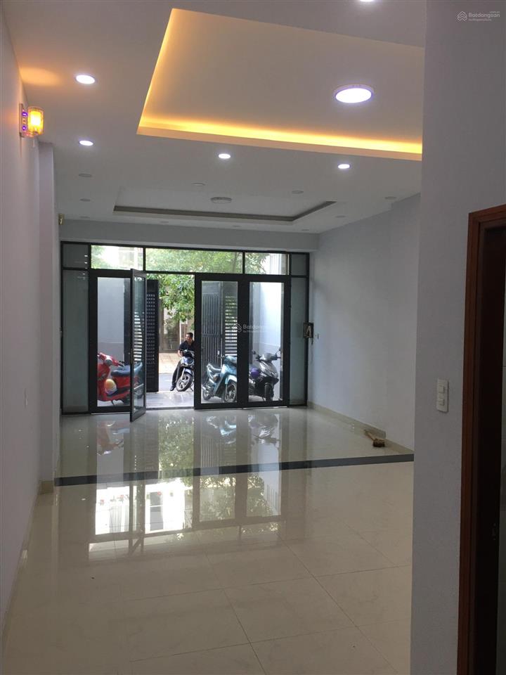 Nhà 4 lầu mới đẹp 100% (4x18m) đường 7m cư xá phú lâm a q. 6