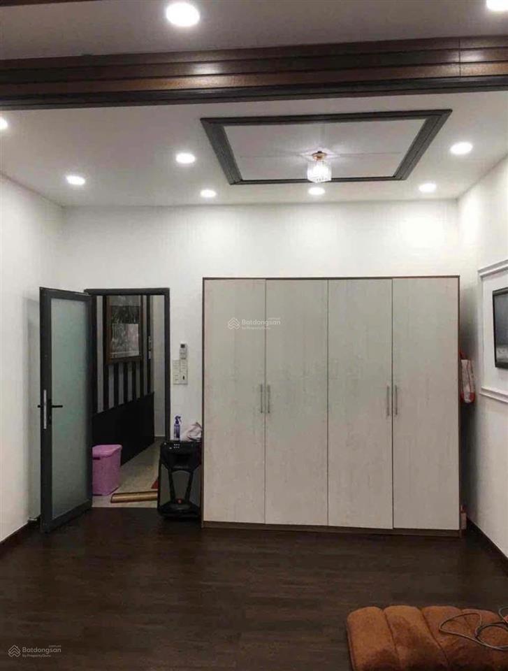 Nhà 3 lầu đường 10m (4x16) cư xá ra đa  phố ẩm thực q.6