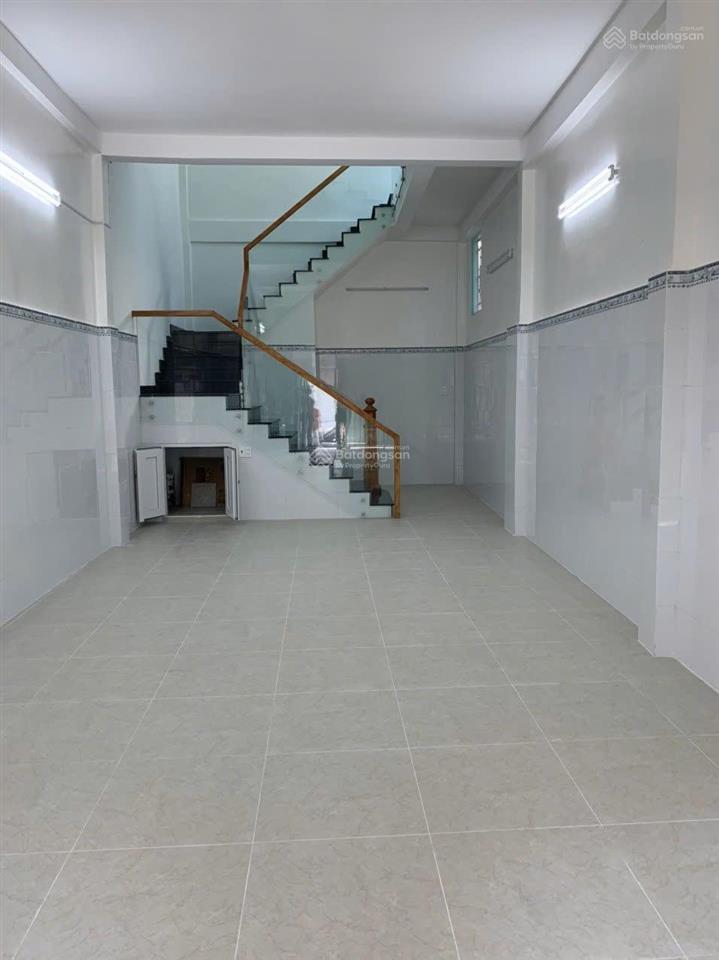 Giảm 500tr nhà mặt tiền gia phú (4.4x12.5m) 2 lầu q6