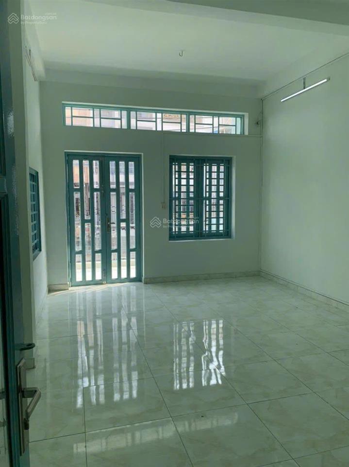 Giảm 500tr nhà mặt tiền gia phú (4.4x12.5m) 2 lầu q6