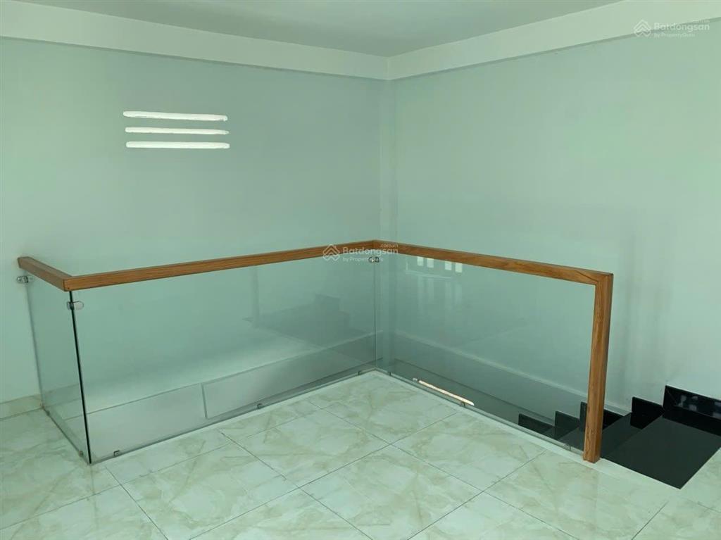 Giảm 500tr nhà mặt tiền gia phú (4.4x12.5m) 2 lầu q6
