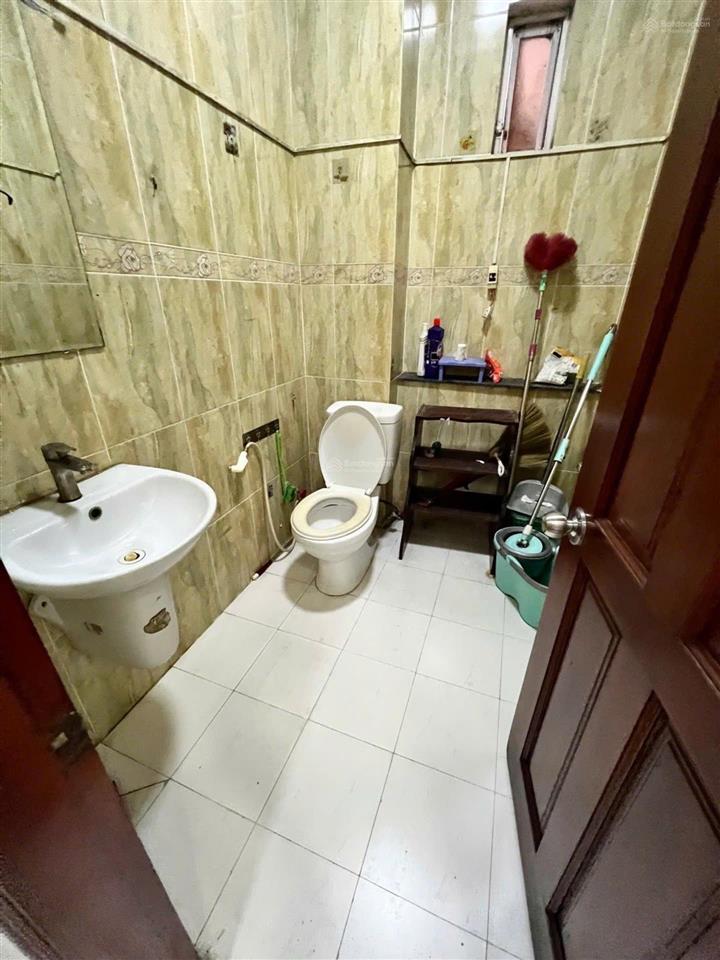 Bán gấp nhà 3 lầu mới đẹp (4x19m) ngay cc him ham đường hậu giang q6