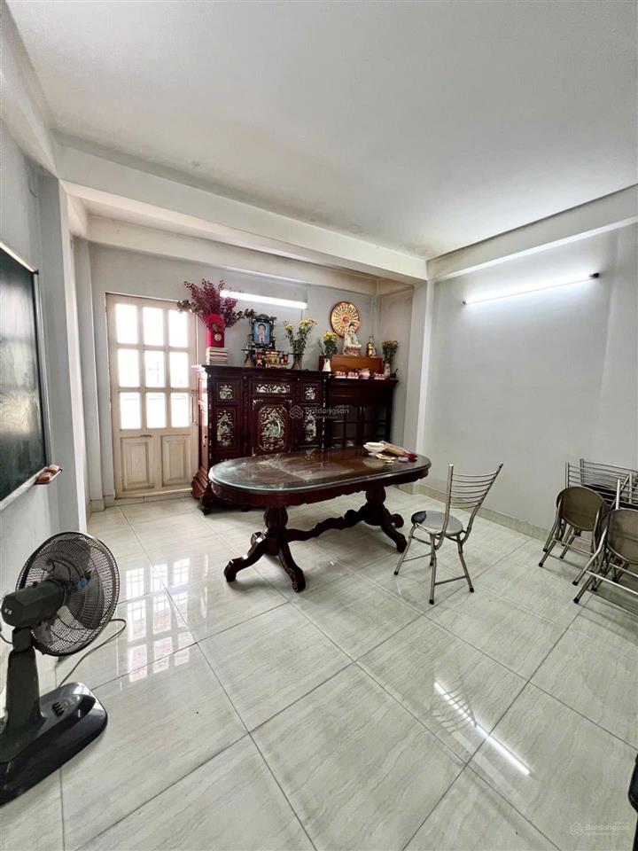 Bán gấp nhà 3 lầu mới đẹp (4x19m) ngay cc him ham đường hậu giang q6