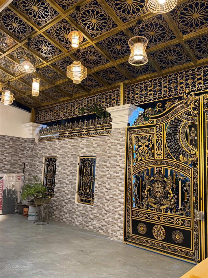 Nhà đẹp 3 lầu, 120m2 (8x15) đường 10m phan anh q. bt