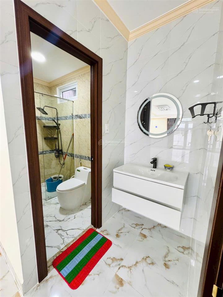 Nhà đẹp 3 lầu, 120m2 (8x15) đường 10m phan anh q. bt