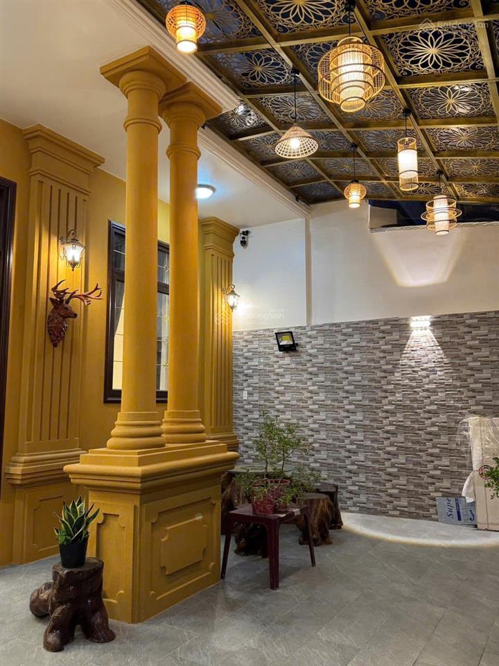 Nhà đẹp 3 lầu, 120m2 (8x15) đường 10m phan anh q. bt