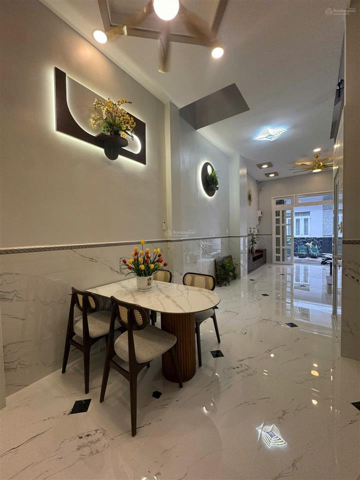 Nhà 3 lầu đẹp ngay chợ bình tây hẻm 7m đường mai xuân thưởng q.6