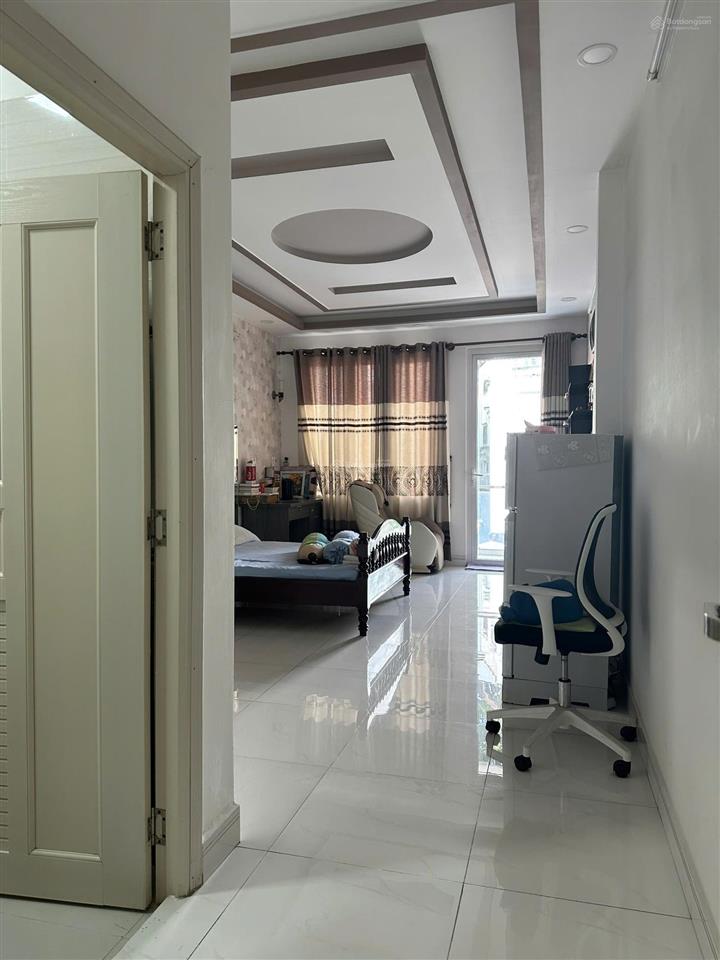 Mặt tiền nguyễn văn luông 102m2 (4x27m) có thang máy