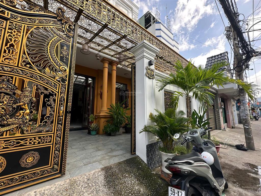 Nhà cực đẹp (8x17) đường lớn 3 lầu tân hòa đông