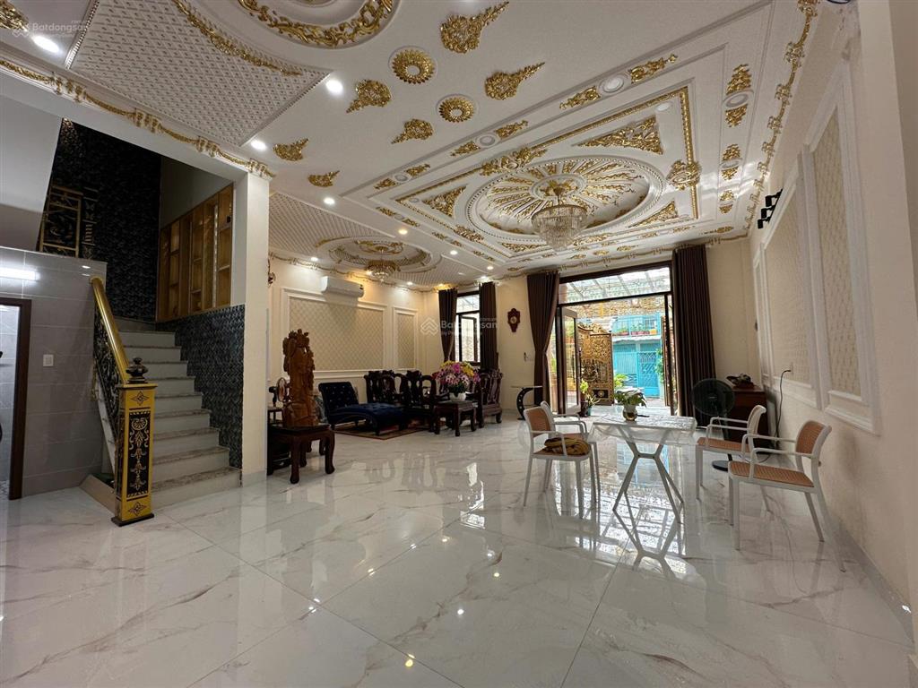 Nhà cực đẹp (8x17) đường lớn 3 lầu tân hòa đông