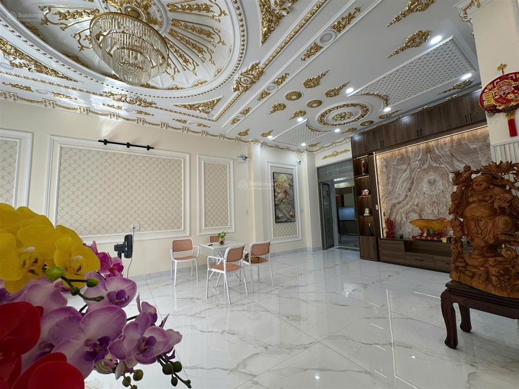 Nhà cực đẹp (8x17) đường lớn 3 lầu tân hòa đông