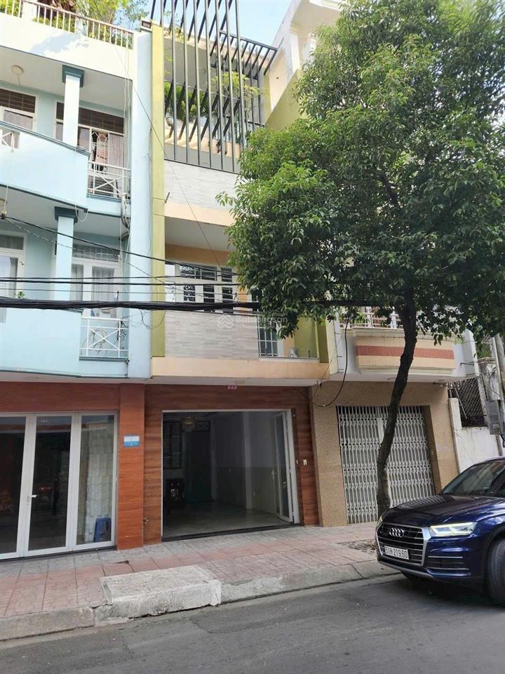 Nhà 3 lầu đẹp  có thang máy (80m2) đường lớn 12m q.6