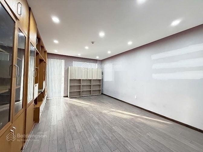 Tòa nhà 5 lầu  thang máy  215m2 (8x27) bình phú q.6