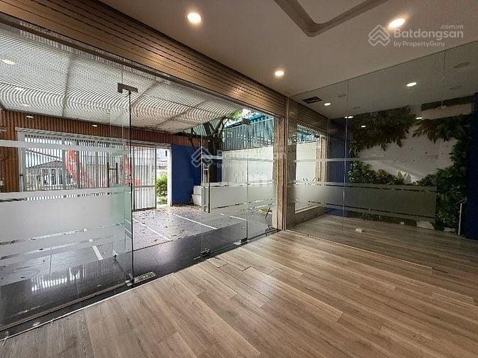 Tòa nhà 5 lầu  thang máy  215m2 (8x27) bình phú q.6