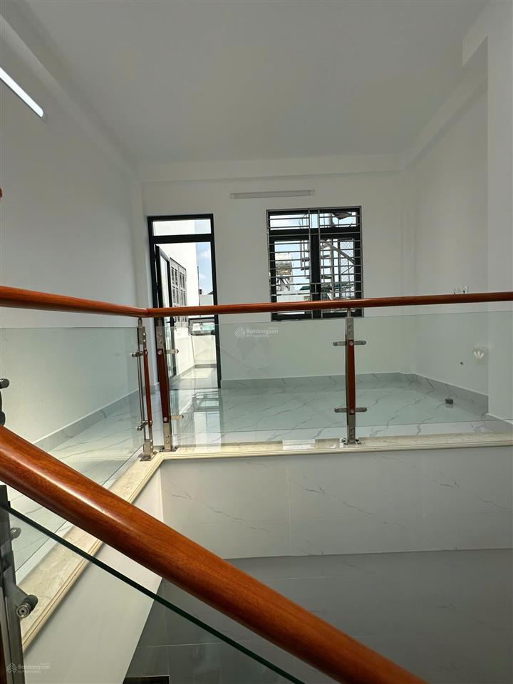 Nhà 4 lầu đẹp (4x19m) đường 10m ngay metro bình phú q6