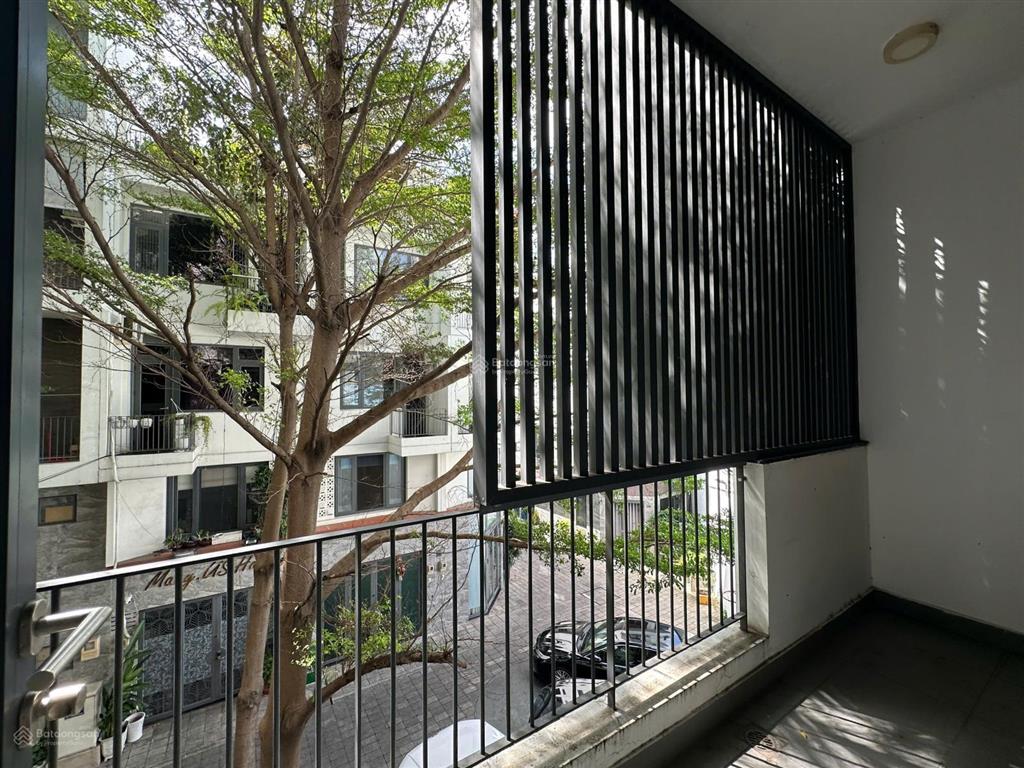 Nhà đẹp 2 mặt tiền đông đúc 5 lầu ngay chung cư him lam q6
