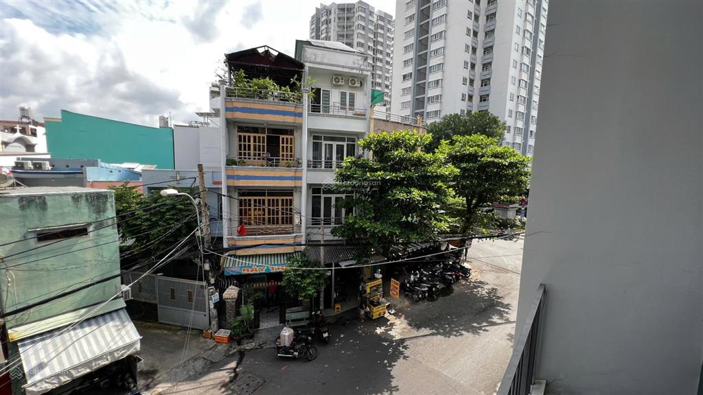 Nhà đẹp 2 mặt tiền đông đúc 5 lầu ngay chung cư him lam q6