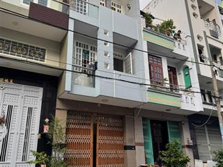 Nhà mới 3 lầu mặt tiền đường 10m bình phú giá tốt