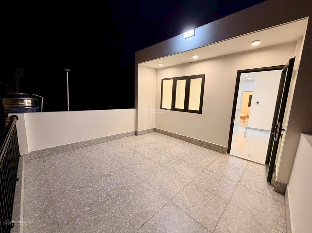 Nhà mới thiết kế đẹp 2 lầu (4.5x17) hẻm 5m cư xá phú lâm a, quận 6