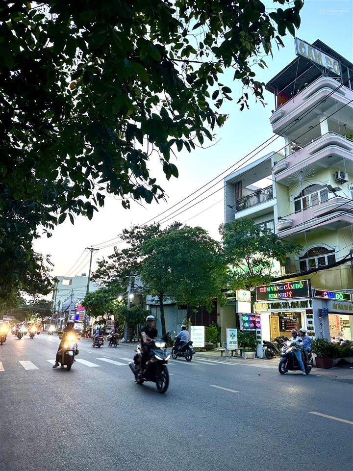 Dt 243m2 (12x22m) mặt tiền kinh doanh hoàng ngân q.8