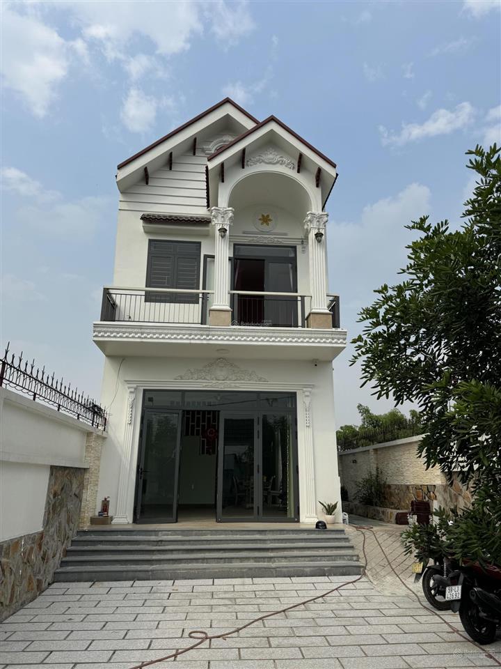 Bán nhà mặt tiền đường lớn huyện bình chánh giá tốt chỉ 10,5 tỷ hỗ trợ vay nh 70%