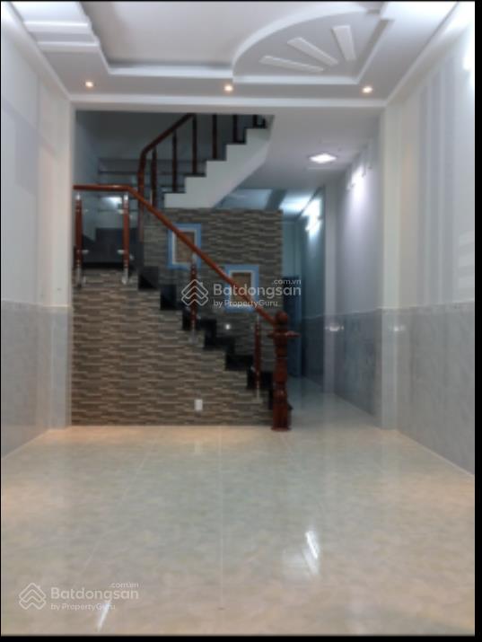 Bán nhà phố 3 tầng gần đường nhựa 8m