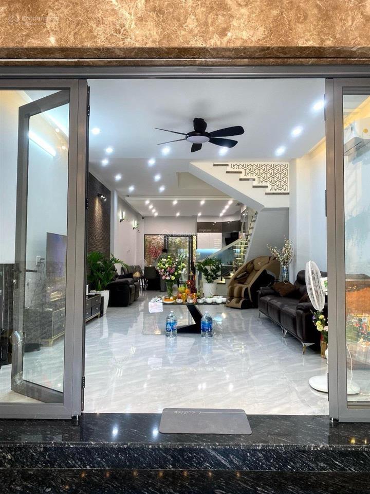 Cần bán gấp nhà mới đẹp kdc đại phúc, có hầm rộng, sổ hồng giá chỉ 15 tỷ,  e dung 0931 017 ***