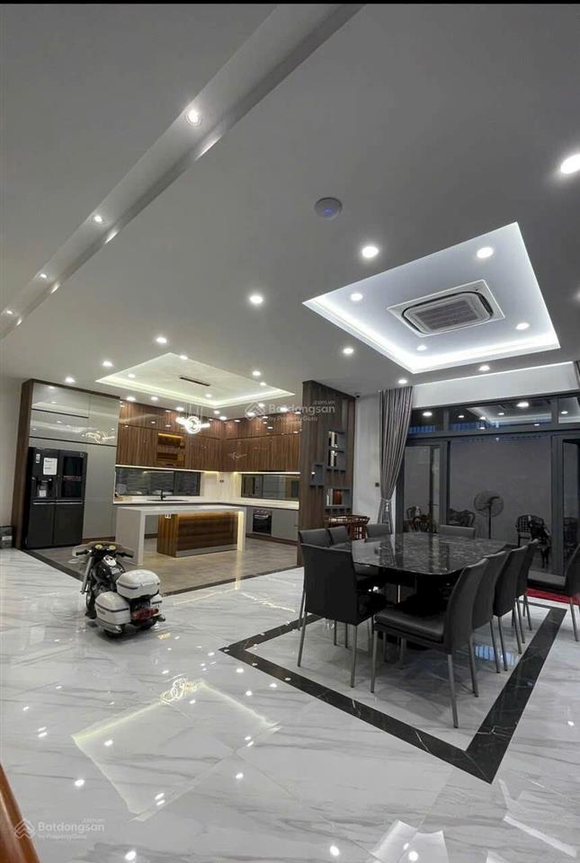 Cần bán gấp nhà mới đẹp kdc đại phúc, có hầm rộng, sổ hồng giá chỉ 15 tỷ,  e dung 0931 017 ***