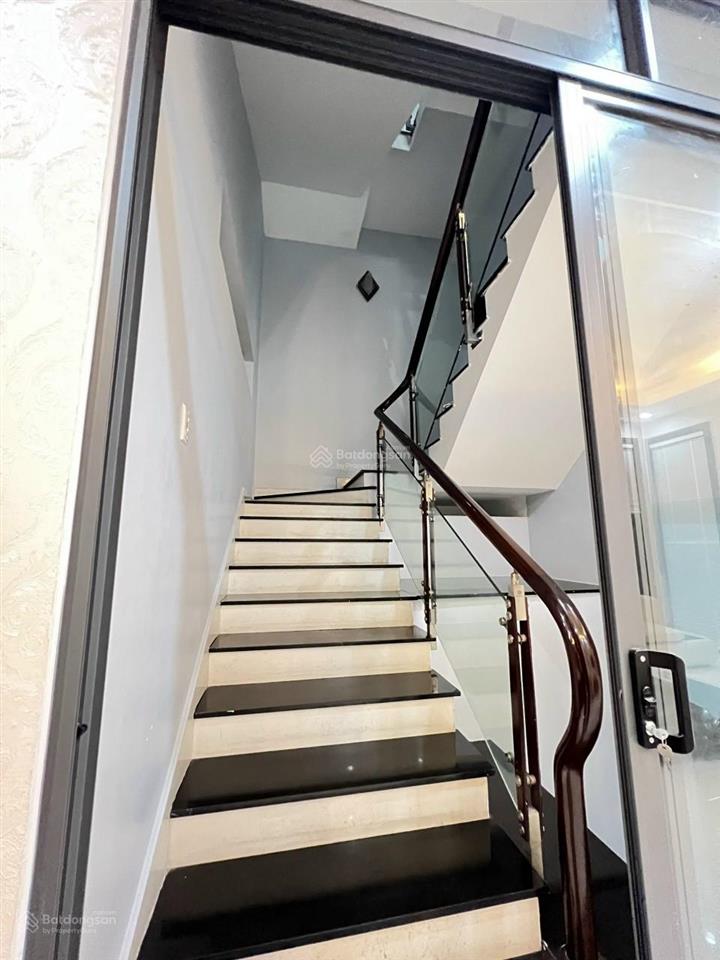 Bán nhà kdc đại phúc. dt 110m, hầm, 3 lầu, thang máy, nhà mới đẹp giá 13,8 tỷ  e.dung 0931 017 ***