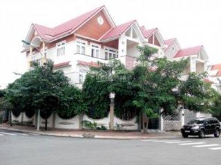 Bán biệt thự góc 2 mặt tiền, vị trí đẹp khu him lam kênh tẻ, nhà mới, có thang máy giá 40 tỷ