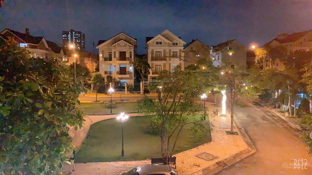 Cần bán lô đất vị trí đẹp khu dương hồng. 100m, giá chỉ 7,2 tỷ tặng luôn cọc móng 0937 777 ***