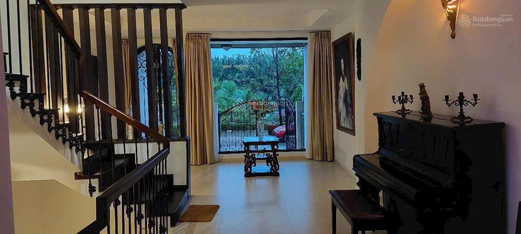 Bán nhà kdc 6b intresco. dt 100m, 3 lầu nhà đẹp,đường lớn đầy đủ nt, sổ hồng giá 12,8 tỷ 0937 777 ***