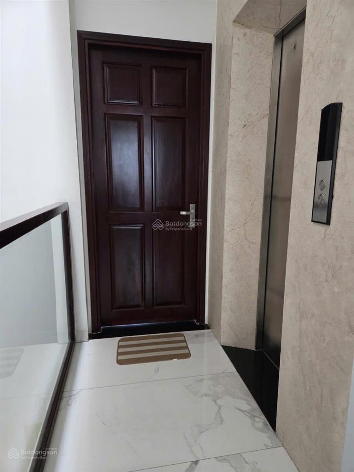 Chính chủ cần cho thuê nhà kdc him lam 6a, nhà mới đẹp, có thang máy giá 28tr/th  0931 017 ***