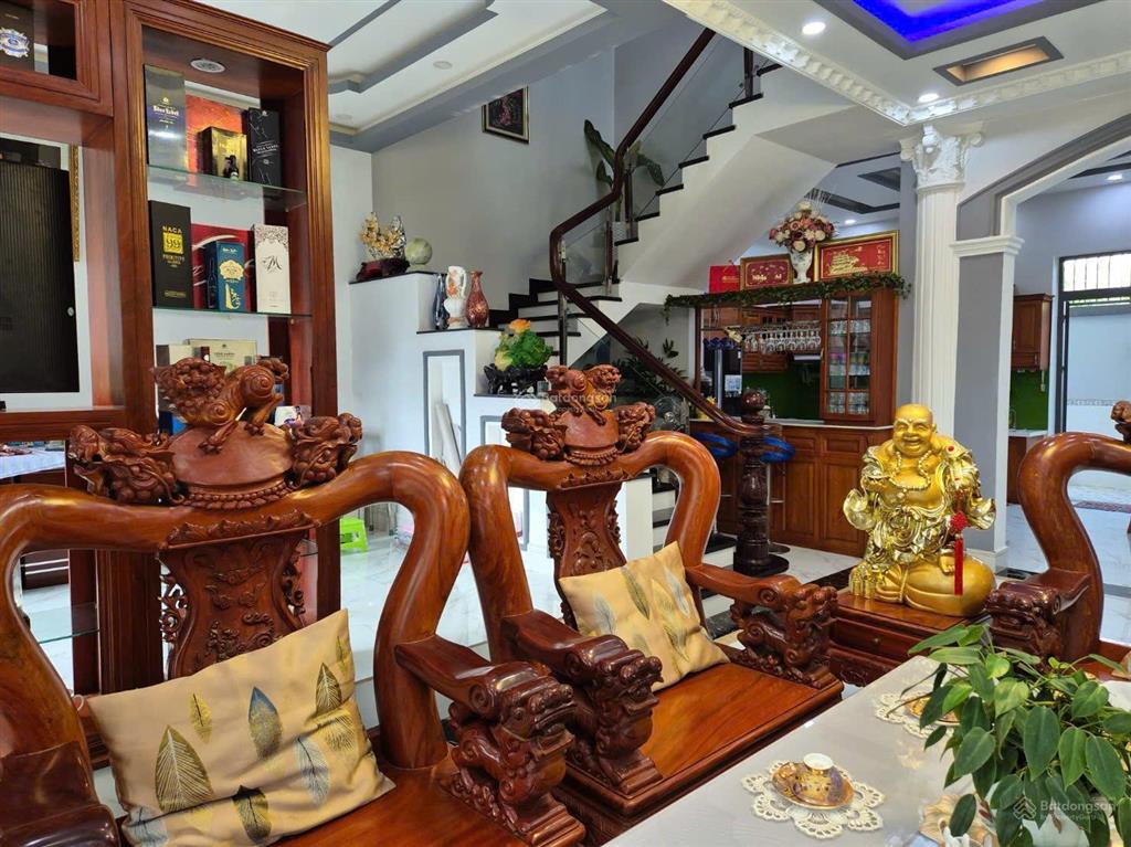 Kẹt tiền cần bán biệt thự mới đẹp kdc đại phúc, có hầm, sổ hồng giá chỉ còn 18.8 tỷ  0937 777 ***