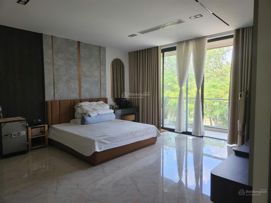 Bán căn biệt thự mới, đẹp có thang máy kdc him lam kênh tẻ, sổ hồng giá chỉ 41 tỷ  0931 017 ***