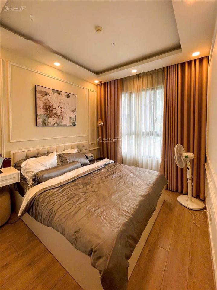 Cần tiền bán gấp căn 71m22pn2wc khu emerald celadon city giá 5tỷ đã có sổ hồng